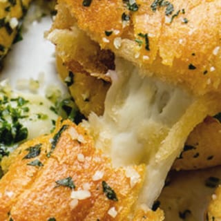 Cheesy Garlic Knots