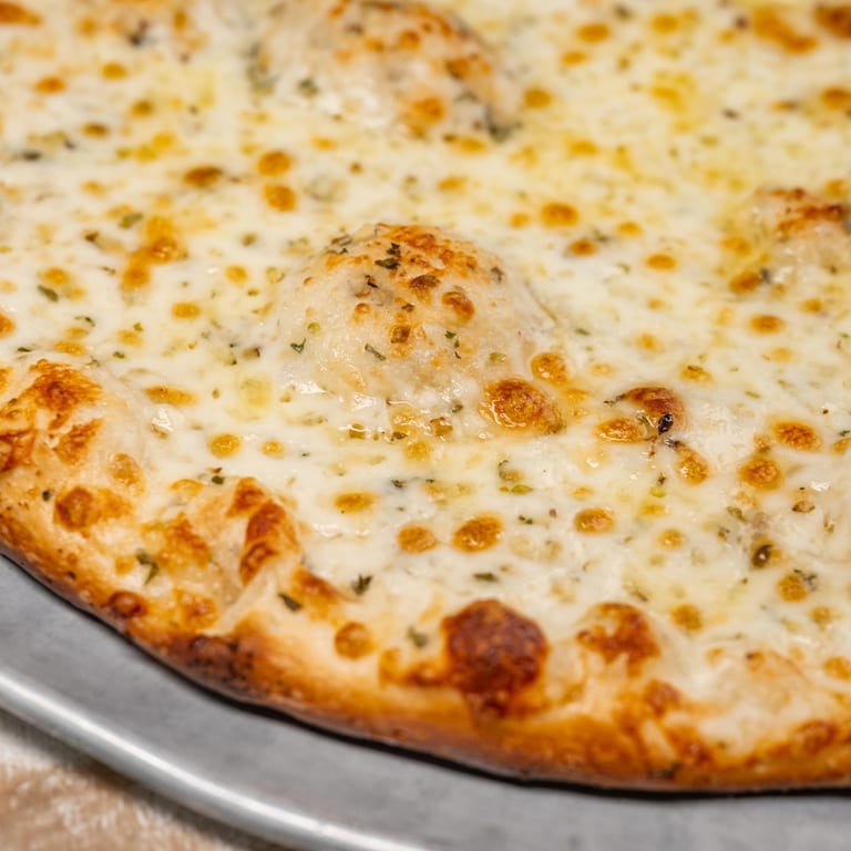 Delicious White Pizza Options