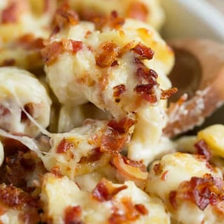 Baked White Cheddar Bacon Mac & Cheese