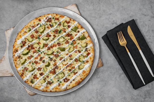 Dilly Pickle Pizza Lg.
